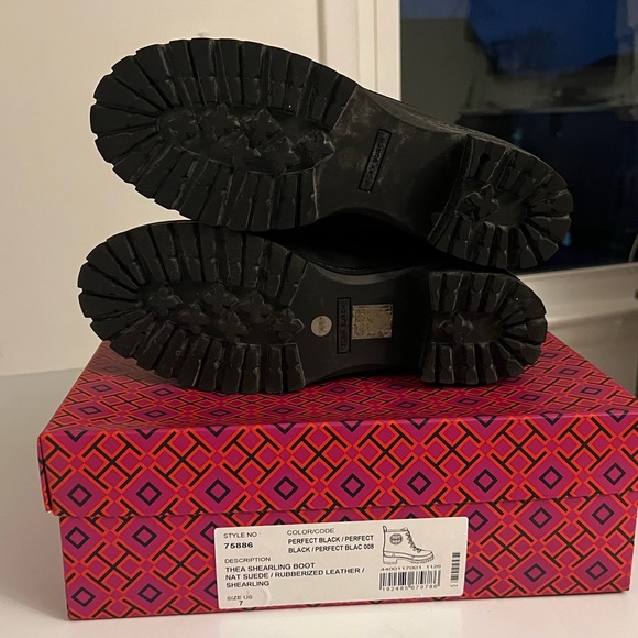 NWT Tory Burch Thea Lug Sole Boots in Original Box Size 7 - Picture 12 of 12